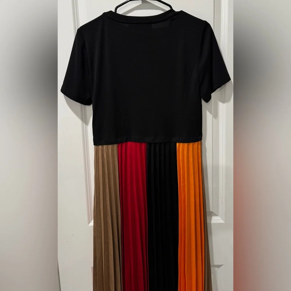 Karl Lagerfeld Color-blocked Pleated Midi Dress - Picture 7 of 8